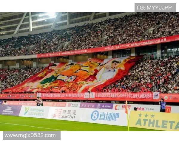 北京国安迎强敌巅峰对决绿茵赛场再燃激情鏖战谁能笑到最后 北京国安迎强敌巅峰对决绿茵赛场再燃激情鏖战谁能笑到最后