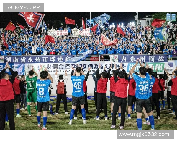 激情燃动绿茵场湘超足球联赛掀起湖南本土竞技新热潮 激情燃动绿茵场湘超足球联赛掀起湖南本土竞技新热潮