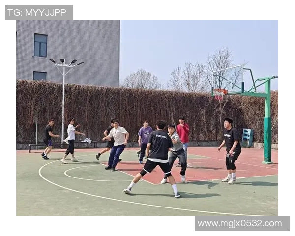 篮球点燃青春梦想凝聚团队力量谱写赛场激情篇章 篮球点燃青春梦想凝聚团队力量谱写赛场激情篇章